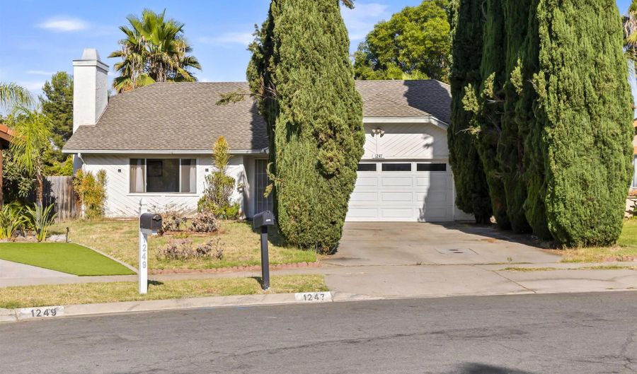 1247 Armstrong Cir, Escondido, CA 92027 - 4 Beds, 2 Bath