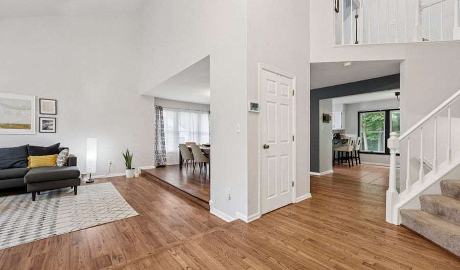 14219 PLEASANT VIEW Dr, Bowie, MD 20720 - 4 Beds, 3 Bath