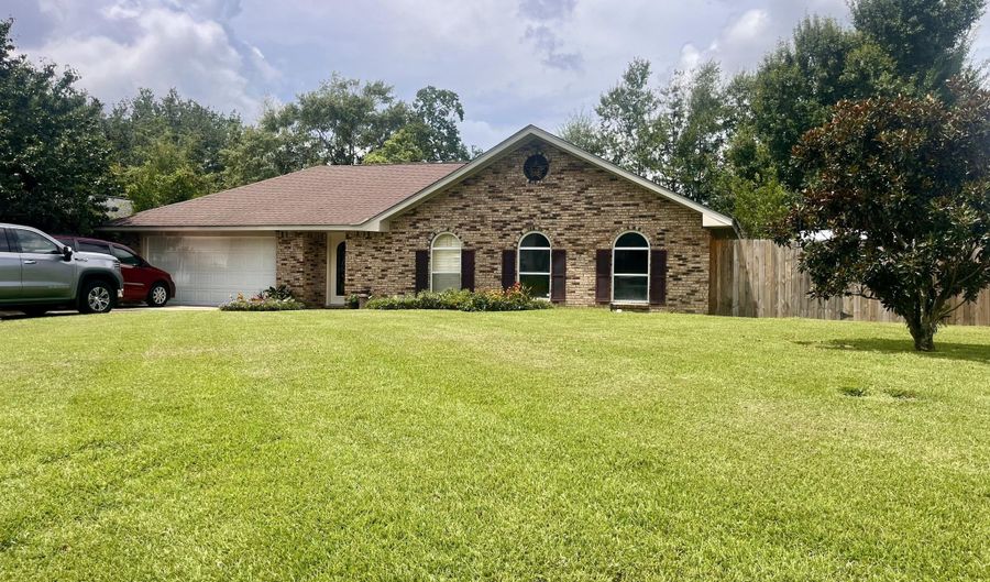 615 N Haven Dr, Biloxi, MS 39532 - 3 Beds, 2 Bath