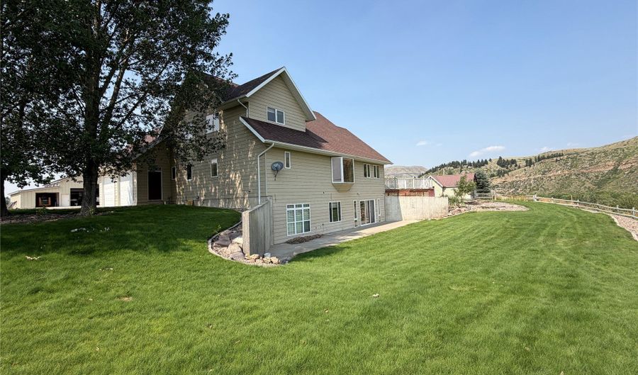7167 Us Highway 89, Belt, MT 59412 - 7 Beds, 4 Bath