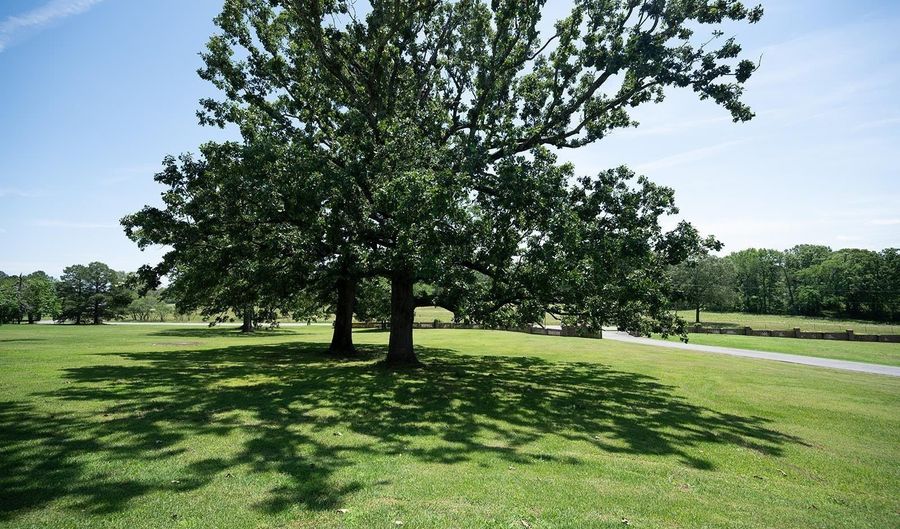102 E Lake Cv, Beebe, AR 72012 - 4 Beds, 4 Bath