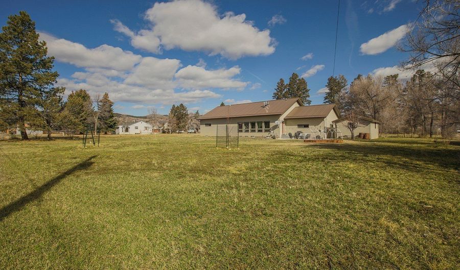 308 E 3rd Ave, Boulder, MT 59632 - 4 Beds, 3 Bath