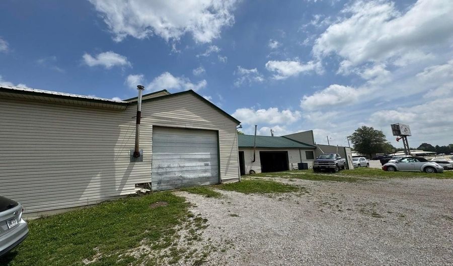 699 Ash Flat Dr, Ash Flat, AR 72513 - 0 Beds, 0 Bath