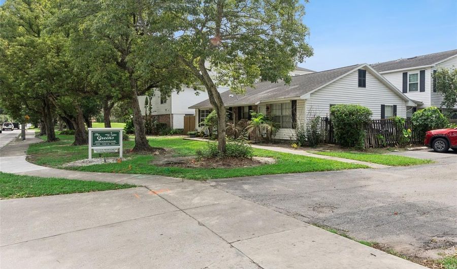530 W PAR St 530, Orlando, FL 32804 - 2 Beds, 2 Bath
