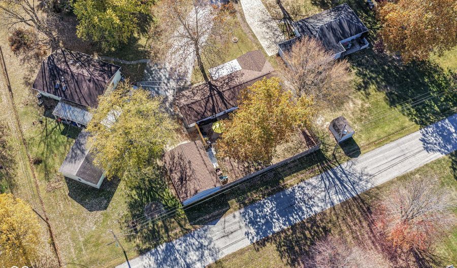 206 Winding Dr, Alexandria, IN 46001 - 3 Beds, 1 Bath