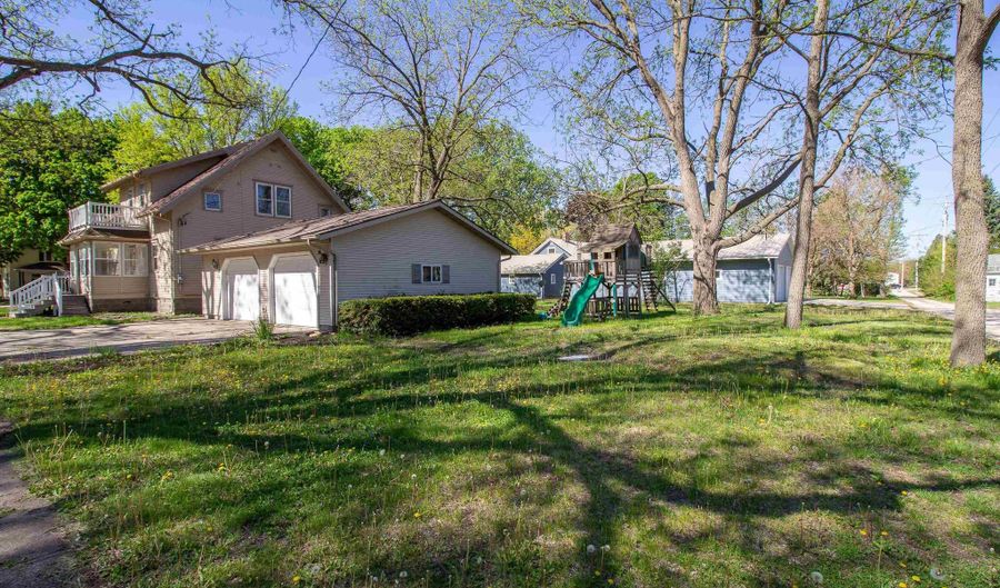 402 FLOWER St, Albert City, IA 50510 - 3 Beds, 1 Bath