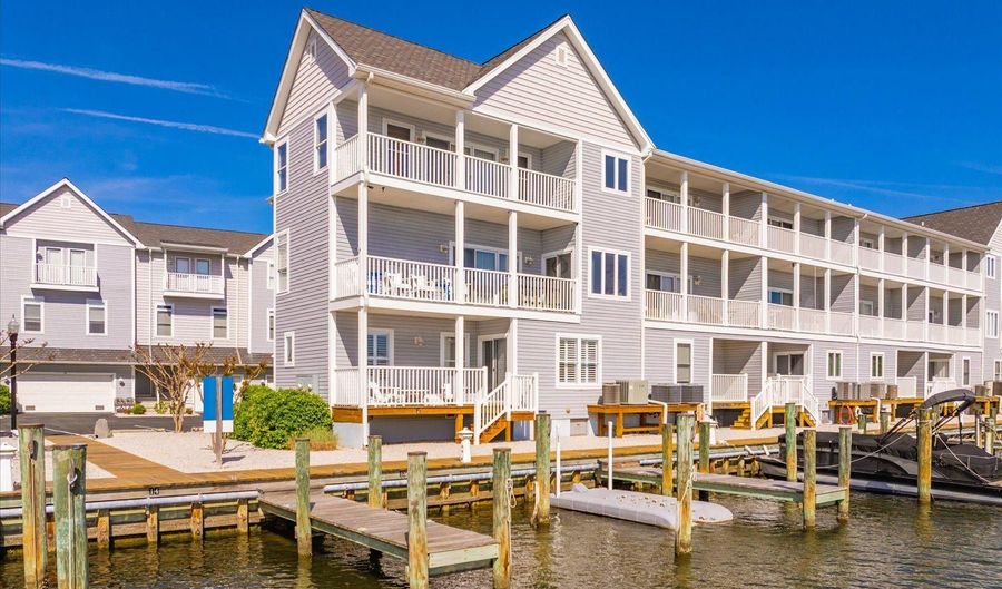 39078 BEACON Dr 18, Fenwick Island, DE 19944 - 4 Beds, 4 Bath