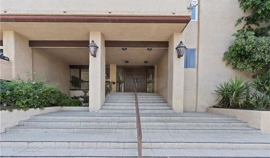 5412 Lindley Ave 108, Encino, CA 91316 - 3 Beds, 2 Bath