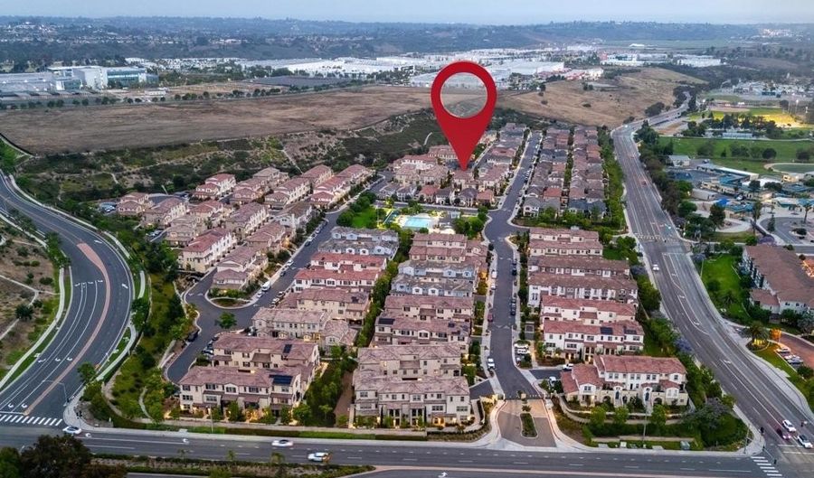 4336 Harbor Way 1, Oceanside, CA 92056 - 3 Beds, 4 Bath