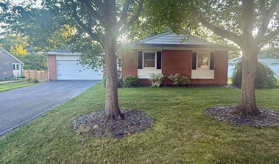 1116 Columbus Cir, Ashland, OH 44805 - 3 Beds, 2 Bath