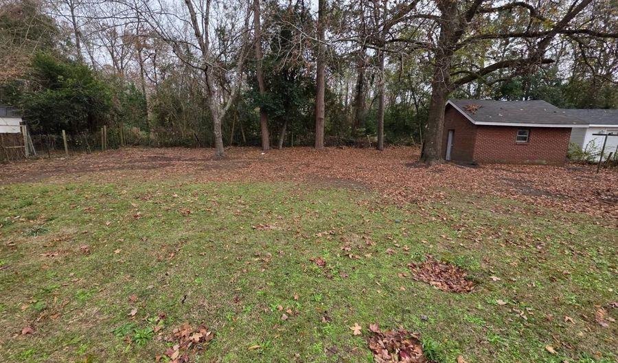 1212 Tater House Rd, Bennettsville, SC 29512 - 2 Beds, 2 Bath
