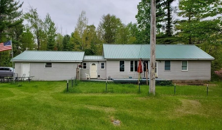 1148 Horseshoe Dr, Alger, MI 48610 - 2 Beds, 3 Bath