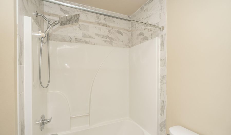 1231 SE Birch Ln, Ankeny, IA 50021 - 2 Beds, 3 Bath