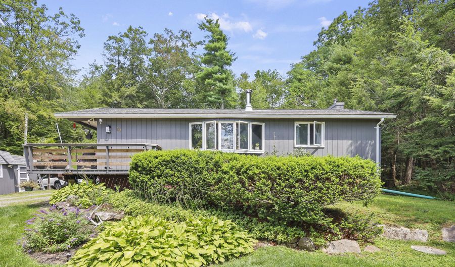 30 Brookman Dr, Blandford, MA 01008 - 2 Beds, 2 Bath