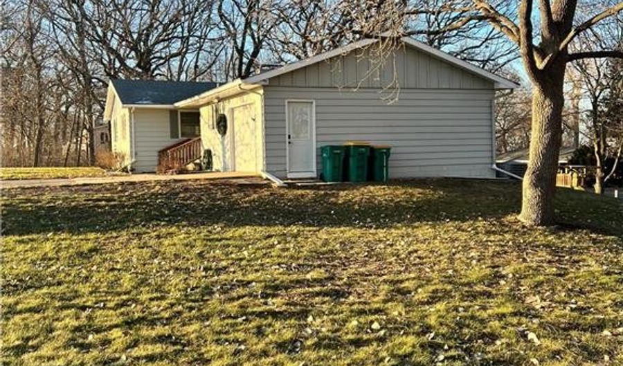 1817 S Shore Dr, Albert Lea, MN 56007 - 3 Beds, 2 Bath