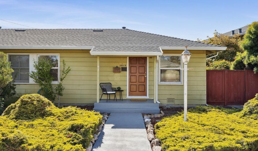 108 Cypress St D, Alameda, CA 94501 - 2 Beds, 1 Bath