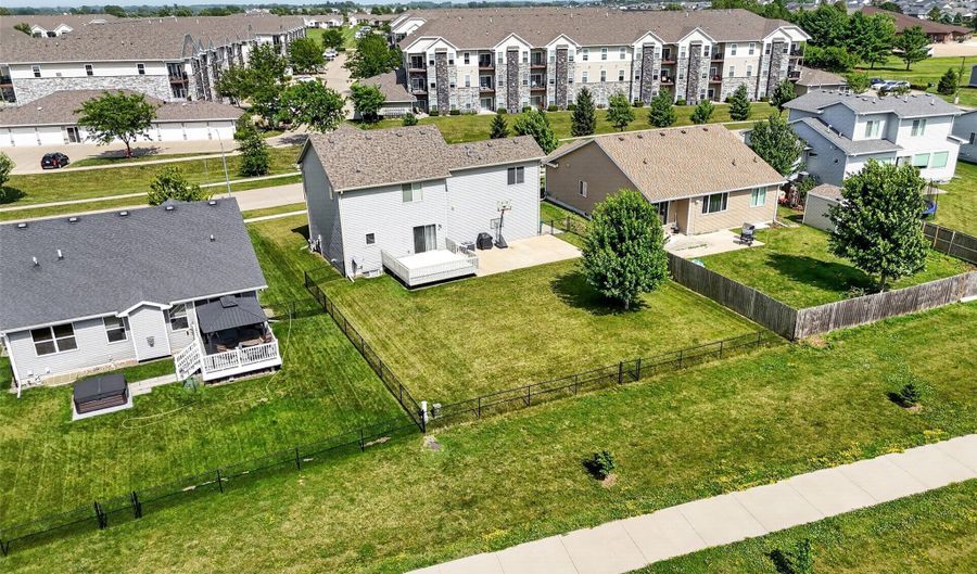 2618 3rd Ave SW, Altoona, IA 50009 - 4 Beds, 4 Bath