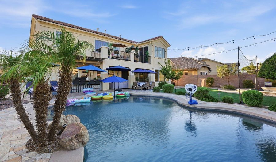 4221 S NEWPORT St, Chandler, AZ 85249 - 5 Beds, 4 Bath