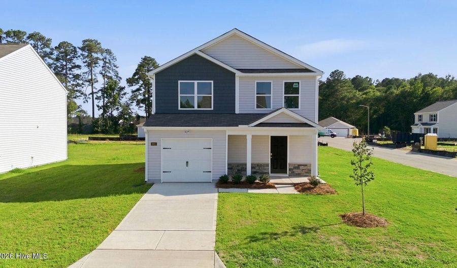 323 Rudys Ct, Ayden, NC 28513 - 3 Beds, 3 Bath