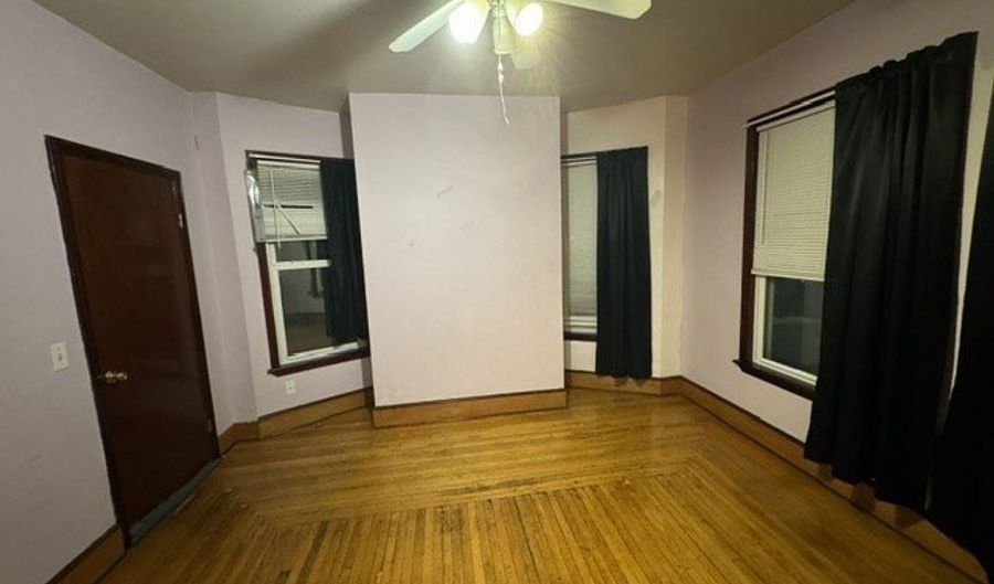 472 Warren, Boston, MA 02119 - 15 Beds, 3 Bath