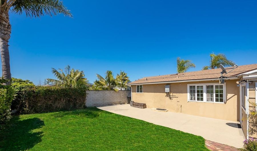 4464 Kamloop Ave, San Diego, CA 92117 - 3 Beds, 2 Bath