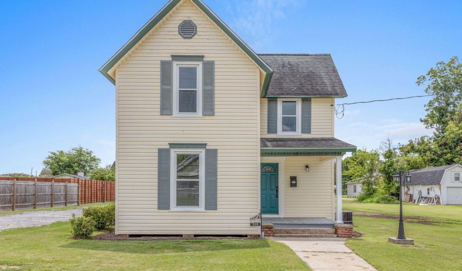 219 Clara St, Jennings, LA 70546 - 4 Beds, 2 Bath
