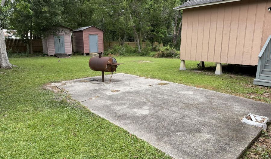 1313 Greene St, Abbeville, LA 70510 - 3 Beds, 1 Bath