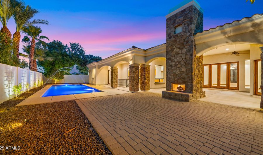 4310 E GEMINI Pl, Chandler, AZ 85249 - 5 Beds, 5 Bath