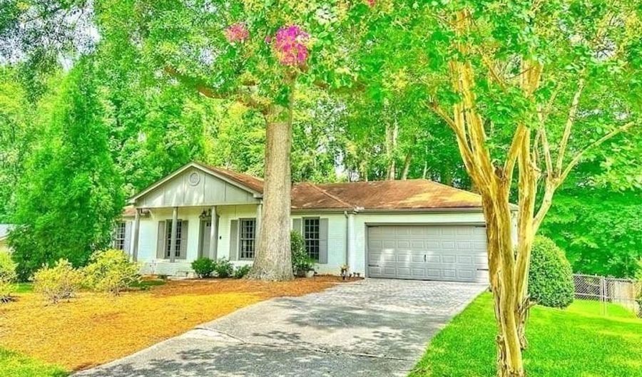 215 Jayne Ellen Way, Alpharetta, GA 30009 - 3 Beds, 2 Bath