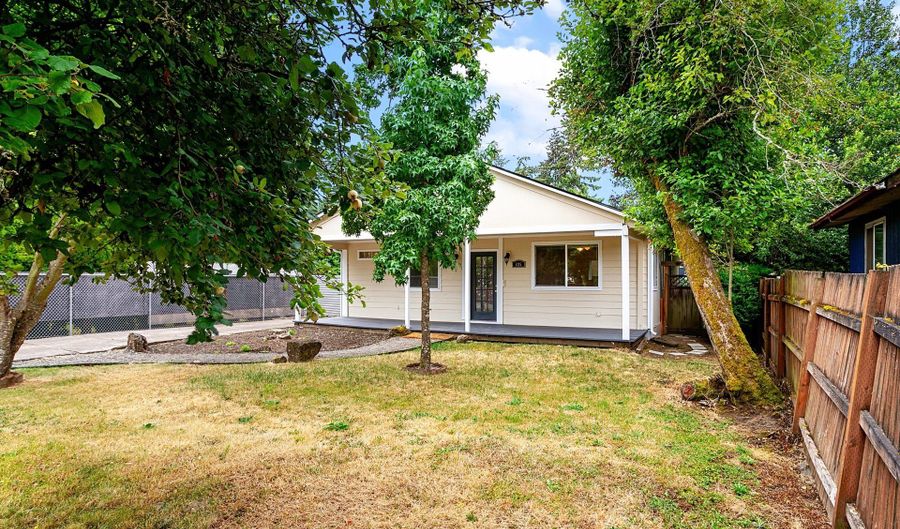 625 W M St, Springfield, OR 97477 - 2 Beds, 1 Bath