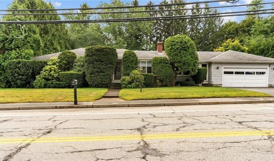 56 Scituate Ave, Cranston, RI 02921 - 3 Beds, 2 Bath
