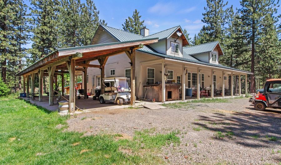 15922 Greensprings Hwy, Ashland, OR 97520 - 3 Beds, 3 Bath