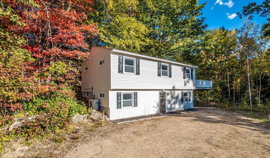 52 Hillside Ave, Bartlett, NH 03812 - 3 Beds, 2 Bath