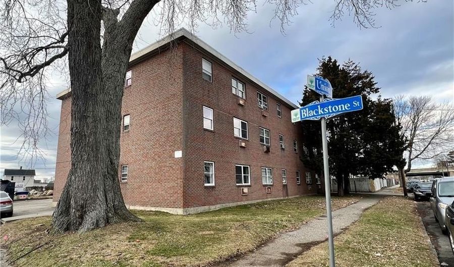 85 Union Ave A2, Bridgeport, CT 06607 - 1 Beds, 1 Bath