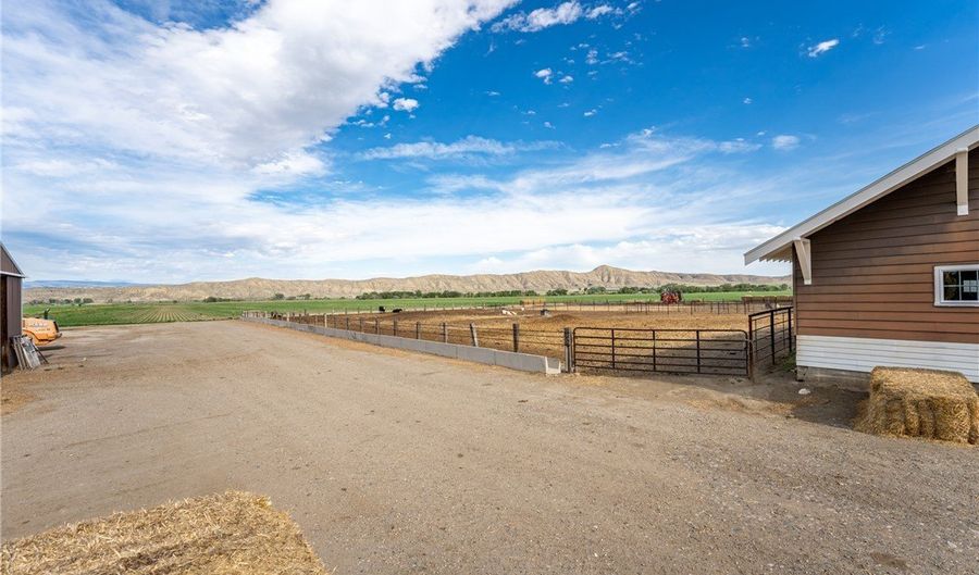 990 Highway 72, Belfry, MT 59008 - 4 Beds, 3 Bath