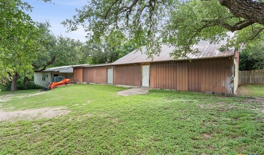 1656 W Fm 93 Hwy, Temple, TX 76502 - 4 Beds, 4 Bath