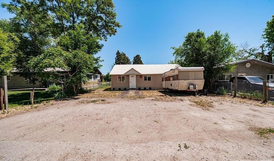 170 Golden St, Blackfoot, ID 83221 - 2 Beds, 1 Bath