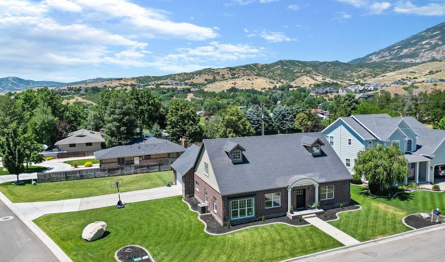 623 N PATTERSON Ln, Alpine, UT 84004 - 4 Beds, 3 Bath