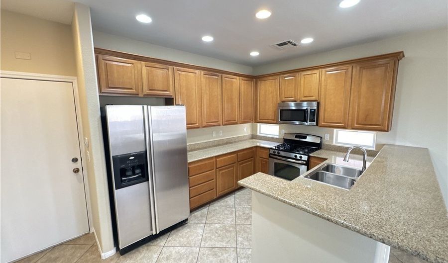 711 Taliput Palm Pl, Henderson, NV 89011 - 3 Beds, 3 Bath