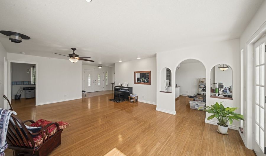 111 ALAWAENA Pl, Hilo, HI 96720 - 3 Beds, 2 Bath