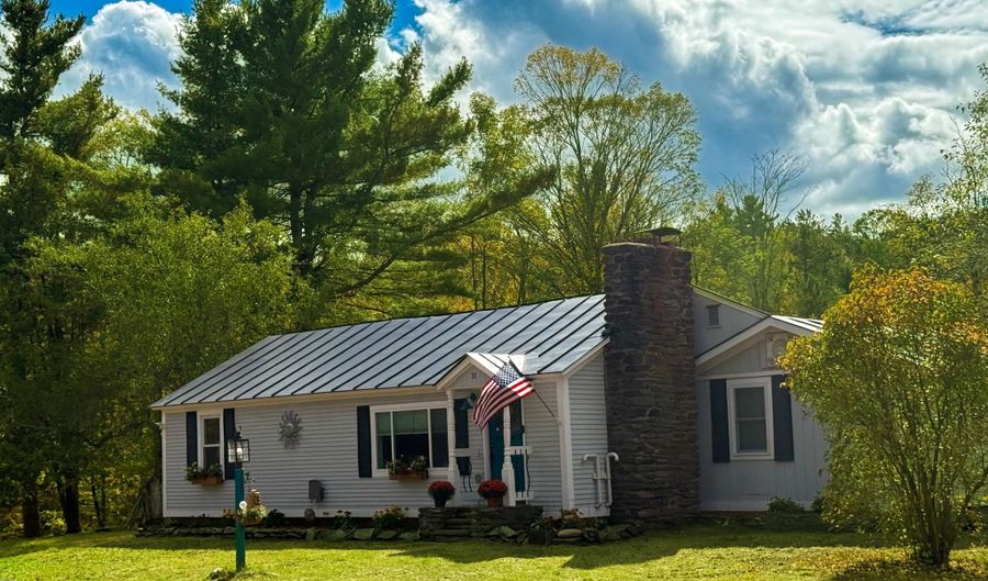 31 Lakota Rd, Barnard, VT 05031 - 3 Beds, 2 Bath