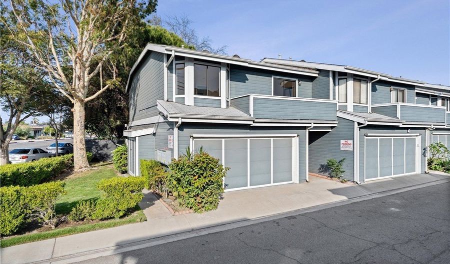 1262 E La Palma Ave A, Anaheim, CA 92805 - 3 Beds, 3 Bath