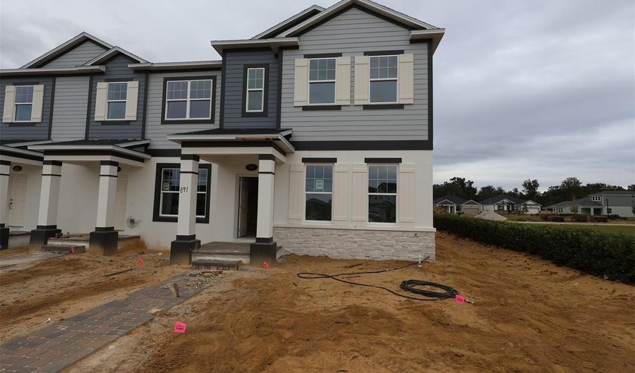 691 POTHOS St, Apopka, FL 32703 - 3 Beds, 3 Bath