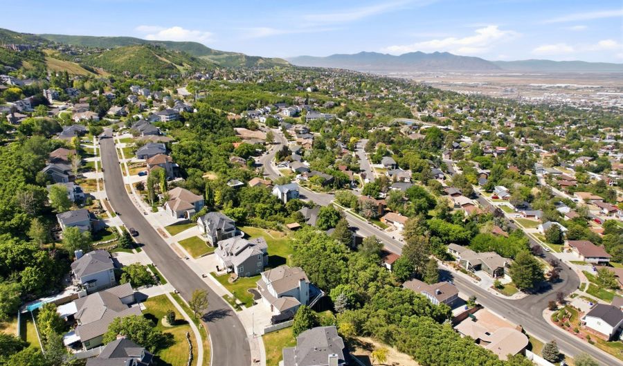 3463 S 400 E, Bountiful, UT 84010 - 5 Beds, 3 Bath