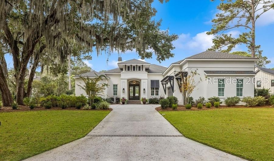 7 Spring Hill Ct, Bluffton, SC 29910 - 4 Beds, 5 Bath