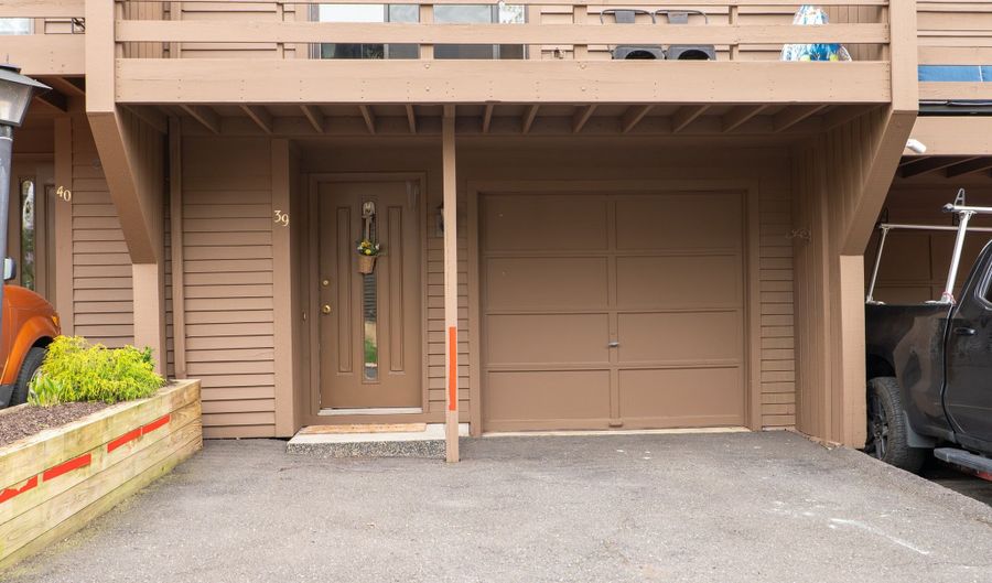 157 Shelter Rock Rd 39, Danbury, CT 06810 - 2 Beds, 2 Bath