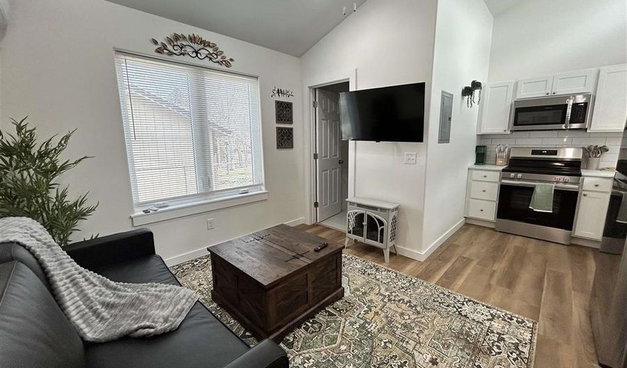 1008 Canyon View Ave B, Cody, WY 82414 - 1 Beds, 0 Bath