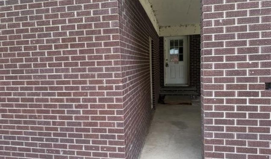 340 GUM St, Arkadelphia, AR 71923 - 3 Beds, 1 Bath
