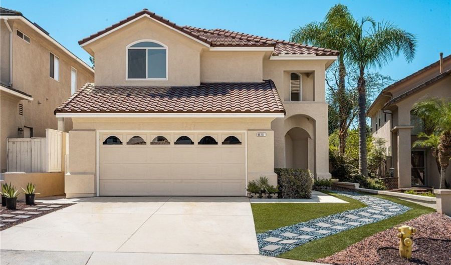 8610 E Silver Rdg, Anaheim, CA 92808 - 4 Beds, 3 Bath