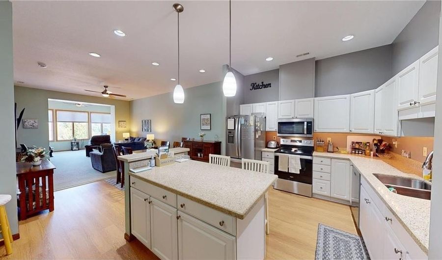 212 Broadway Ave N C1, Albert Lea, MN 56007 - 2 Beds, 2 Bath